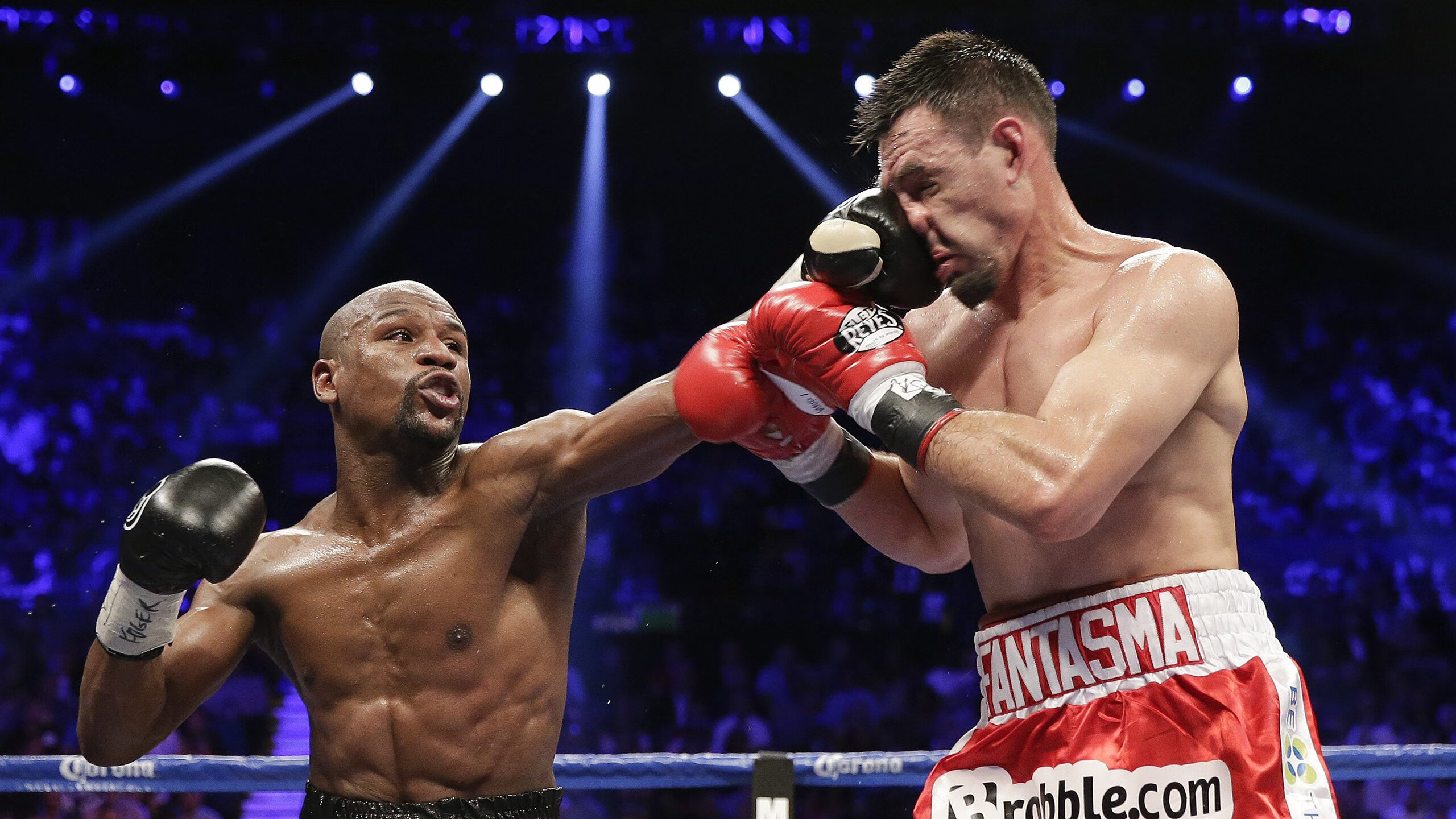 世界杯：大部分球队采用“赢球不放假”模式 巩固战术高于享乐